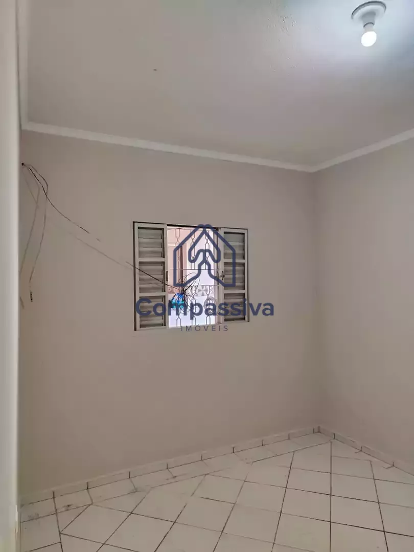 VENDE-SE Casa