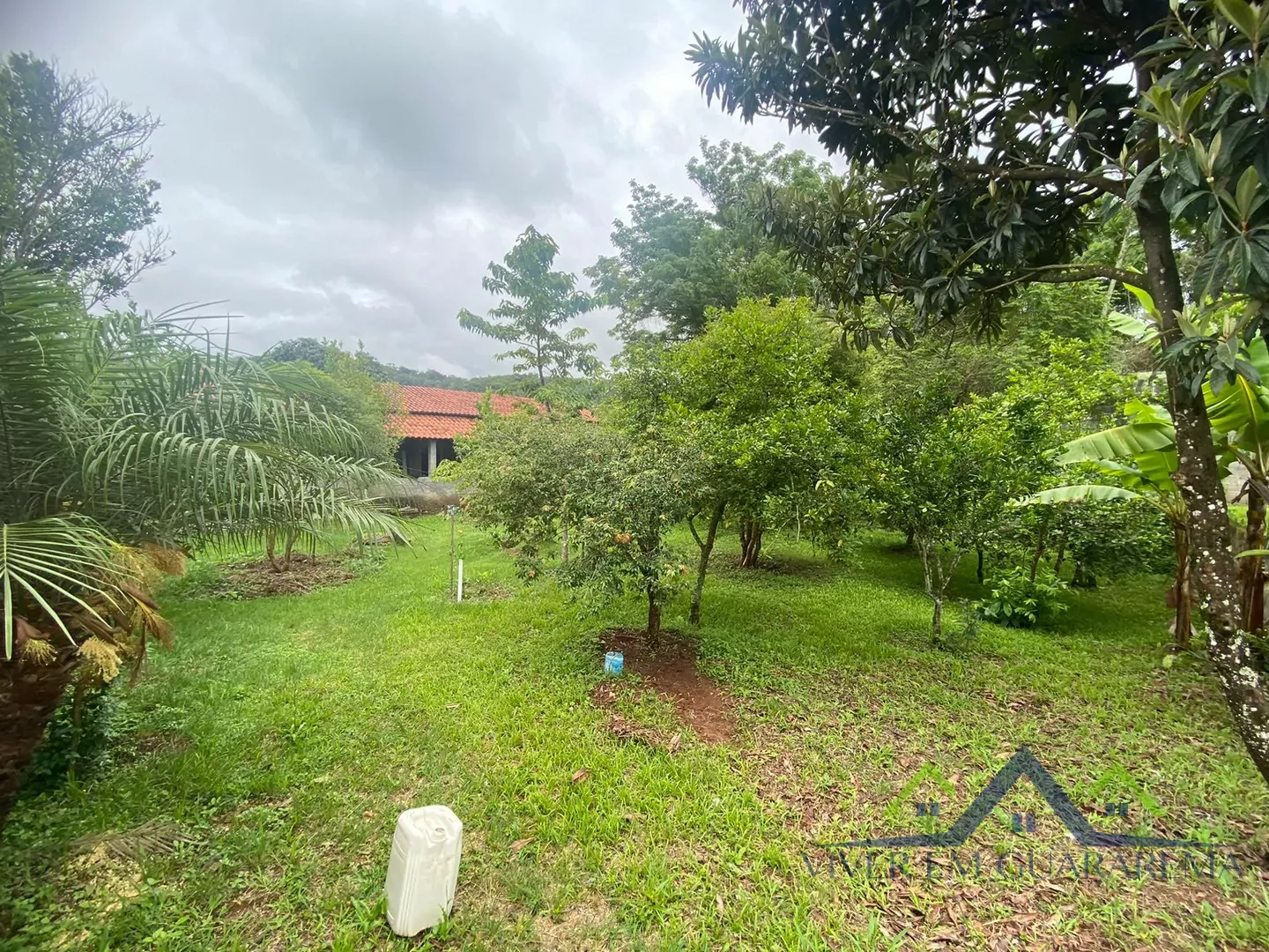 TERRENO COM EDÍCULA NO BAIRRO JARDIM ITAPEMA