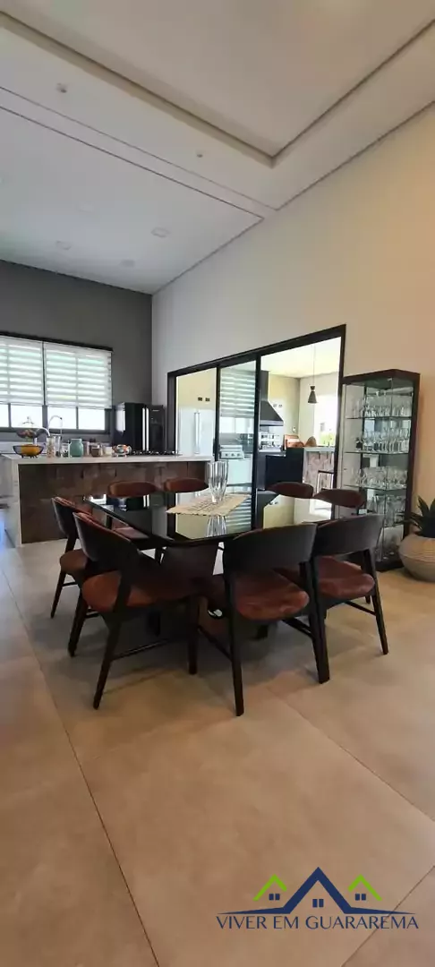 BELÍSSIMA CASA EM CONDOMINÍO FECHADO — Miniatura 7