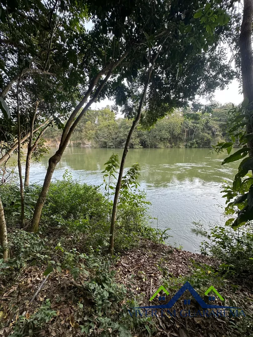 DESLUMBRANTE TERRENO À BEIRA DO RIO DISPONÍVEL PARA COMPRA. SEU REFÚGIO PERFEITO AGUARDA POR VOCÊ! — Miniatura 6