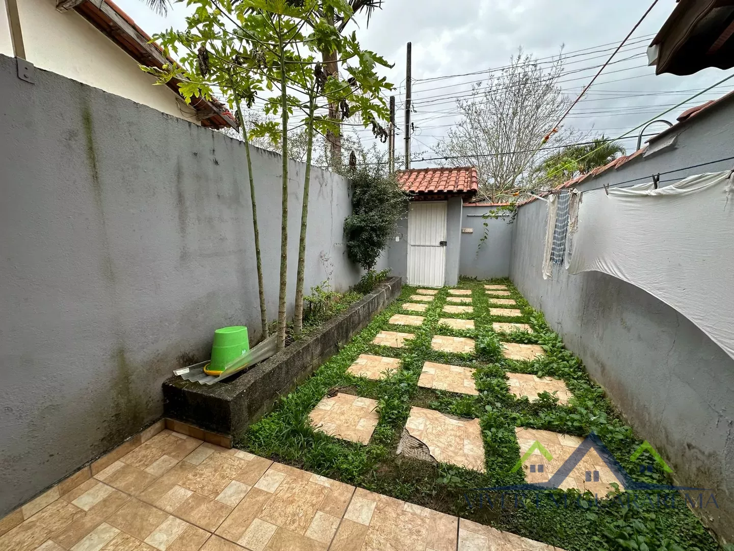 SOBRADO NO BAIRRO DAJUDA — Miniatura 2