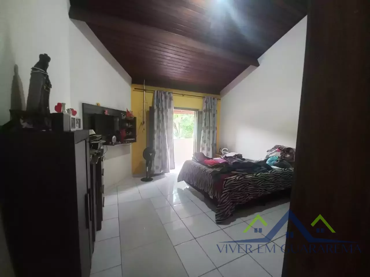 CASA EM SANTA BRANCA — Miniatura 9
