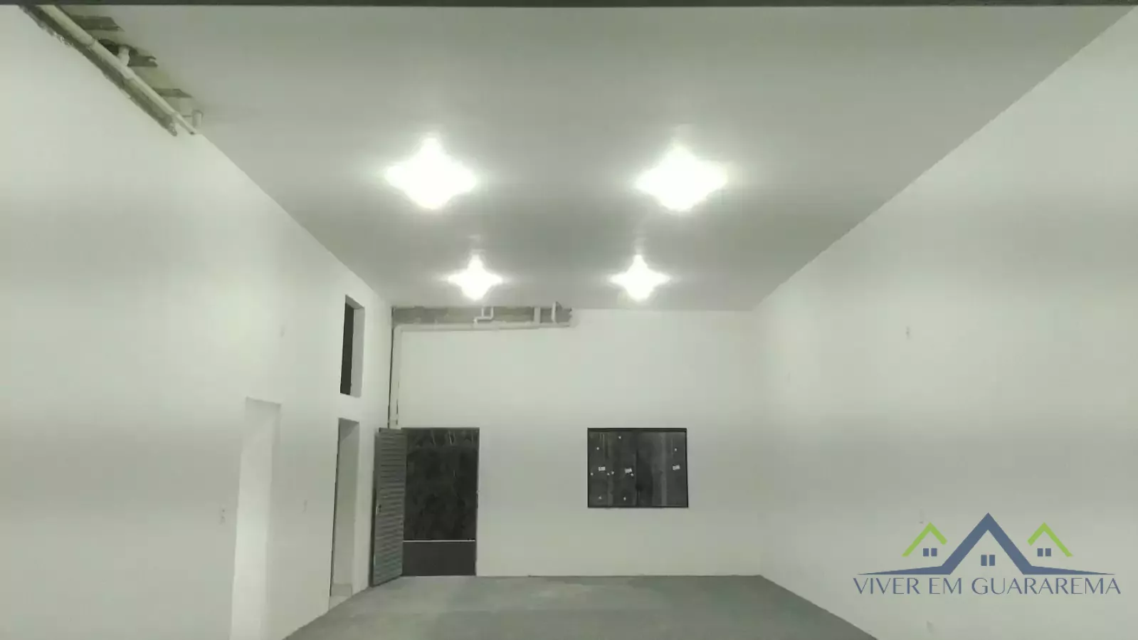 GALPÃO COMERCIAL NO BUTUJURU — Miniatura 2