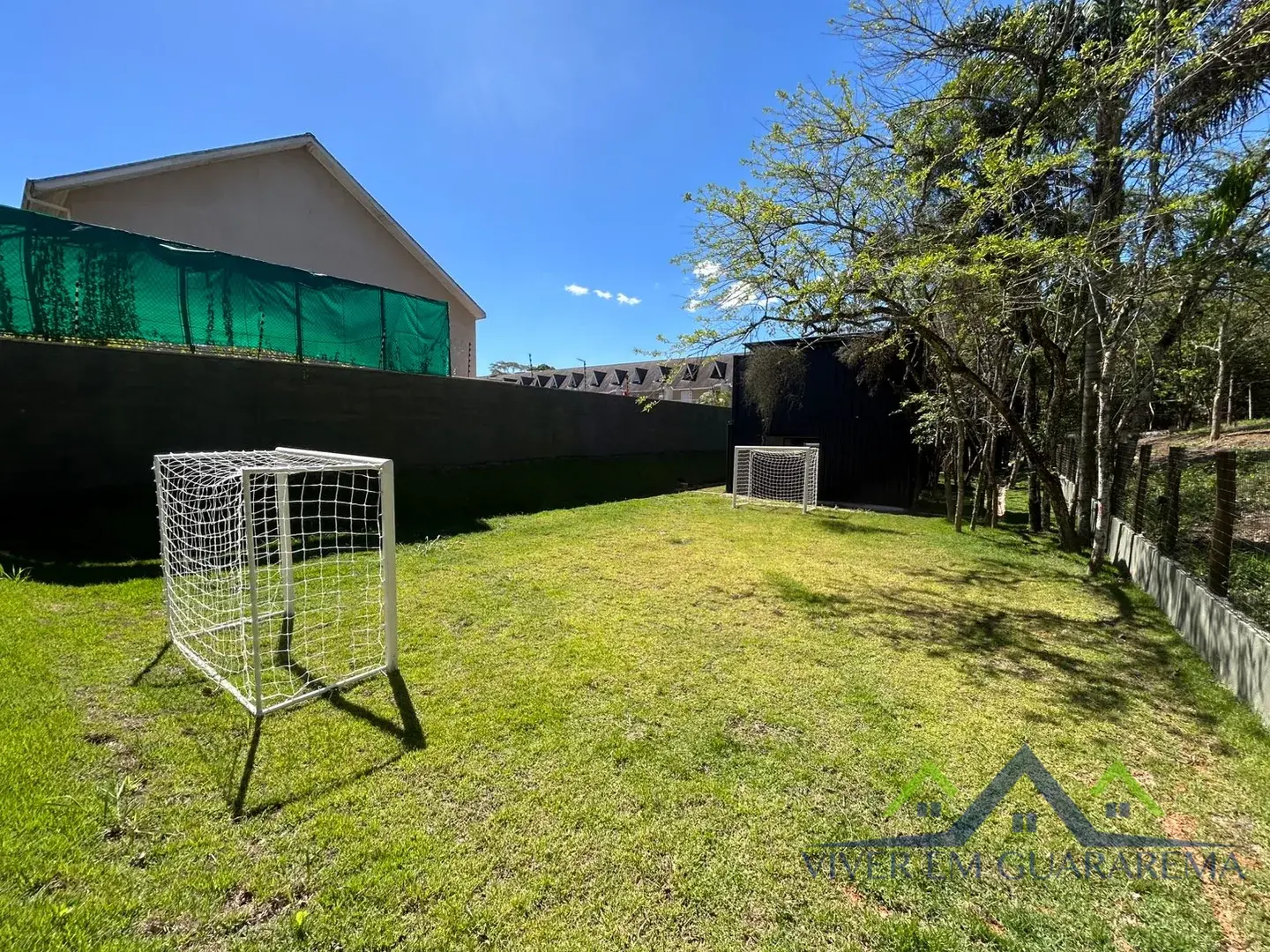 CASA CONTAINER EM ÁREA TRANQUILA COM TERRENO AMPLO — Miniatura 14