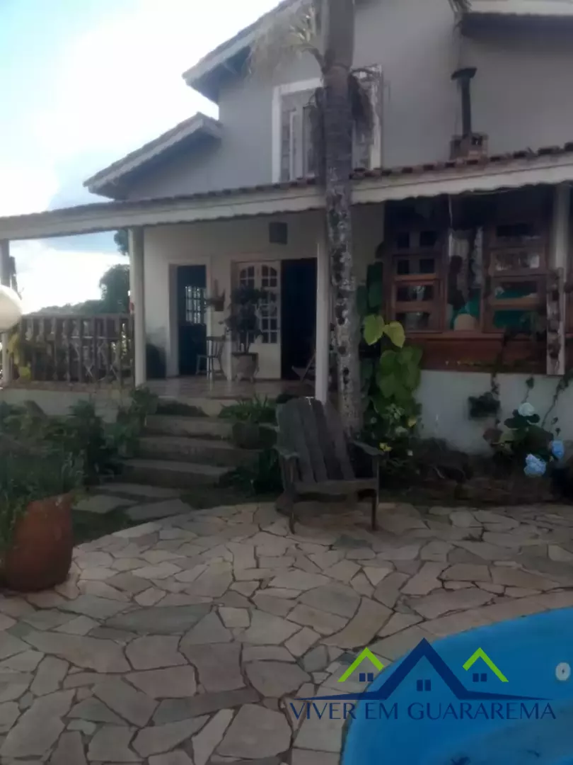 Casa com Piscina