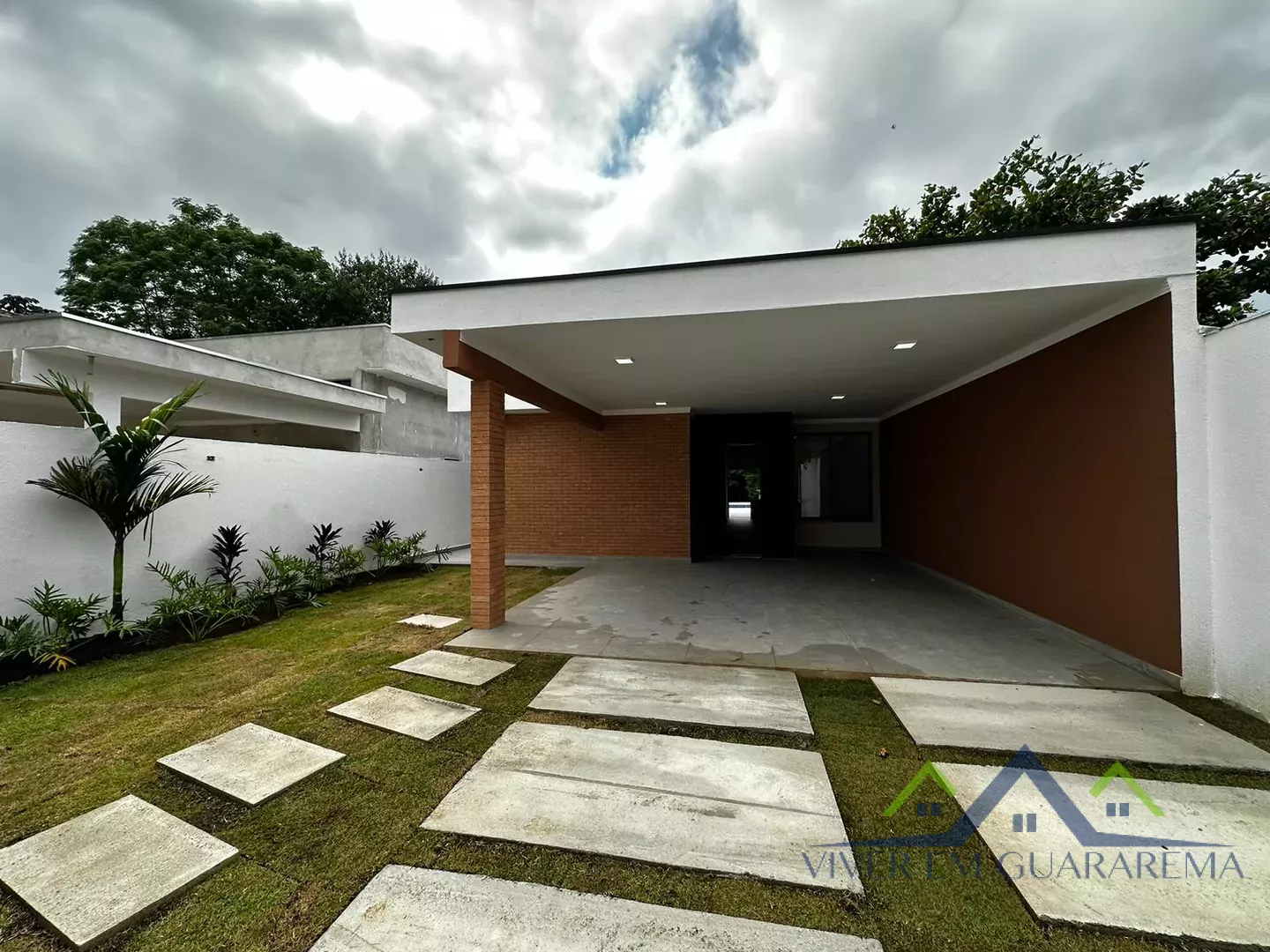 CASA ESPAÇOSA E SOFISTICADA A BEIRA DO RIO — Miniatura 16