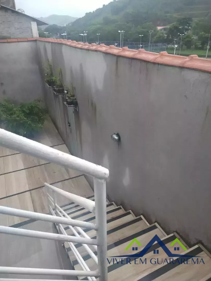 CASA COM SALÃO COMERCIAL SEMI PRONTO À VENDA NO CENTRO DA CIDADE DE GUARAREMA — Miniatura 14