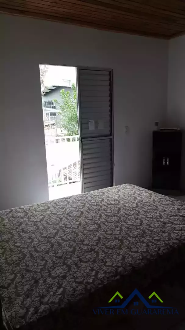 3 CASAS NO MESMO TERRENO NO CENTRO DE GUARAREMA — Miniatura 25