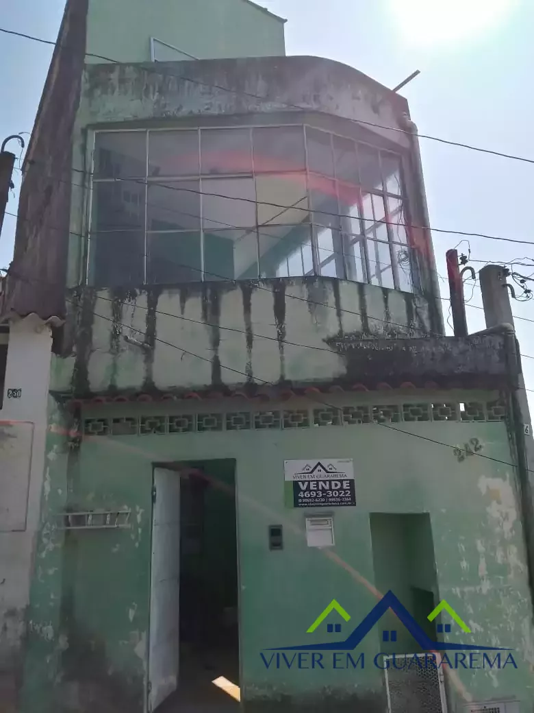 CASA À VENDA NO CENTRO DE GUARAREMA — Miniatura 2