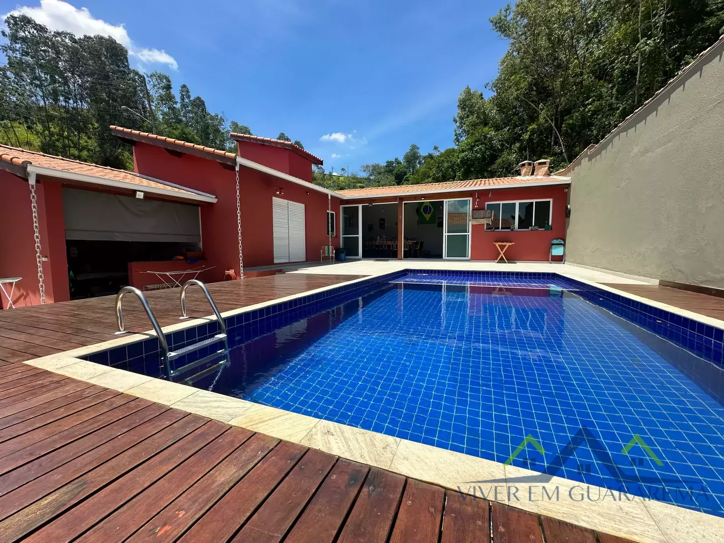 CASA TÉRREA COM PISCINA NO BAIRRO D’AJUDA