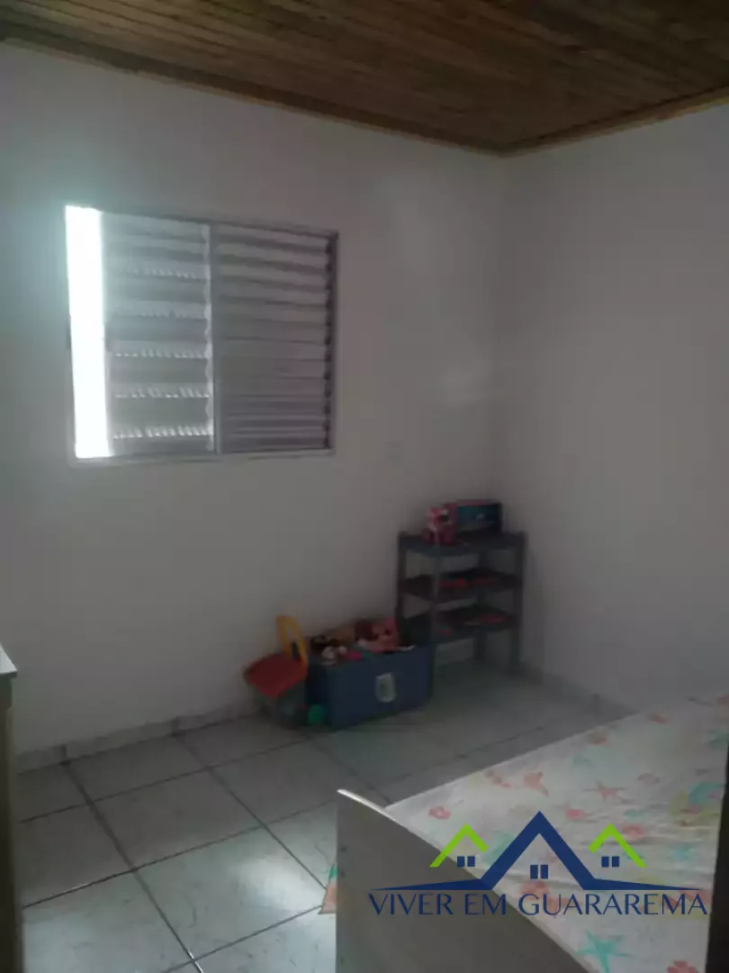 3 CASAS NO MESMO TERRENO NO CENTRO DE GUARAREMA — Miniatura 28