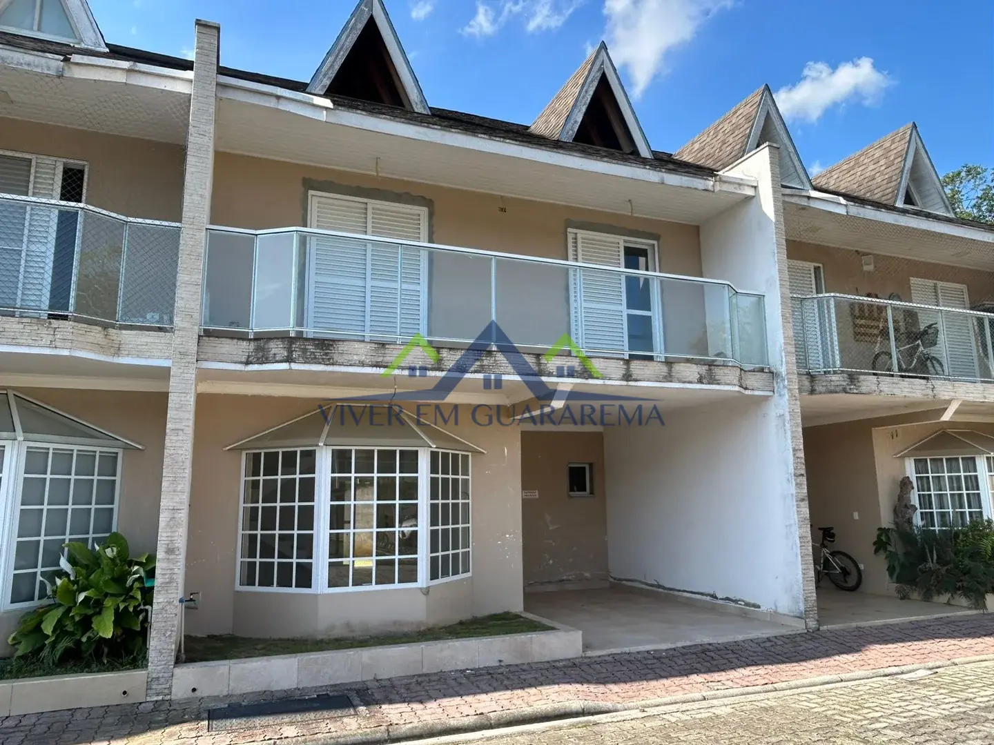 CASA EM CONDOMÍNIO PRONTA PARA RECEBER ACABAMENTO