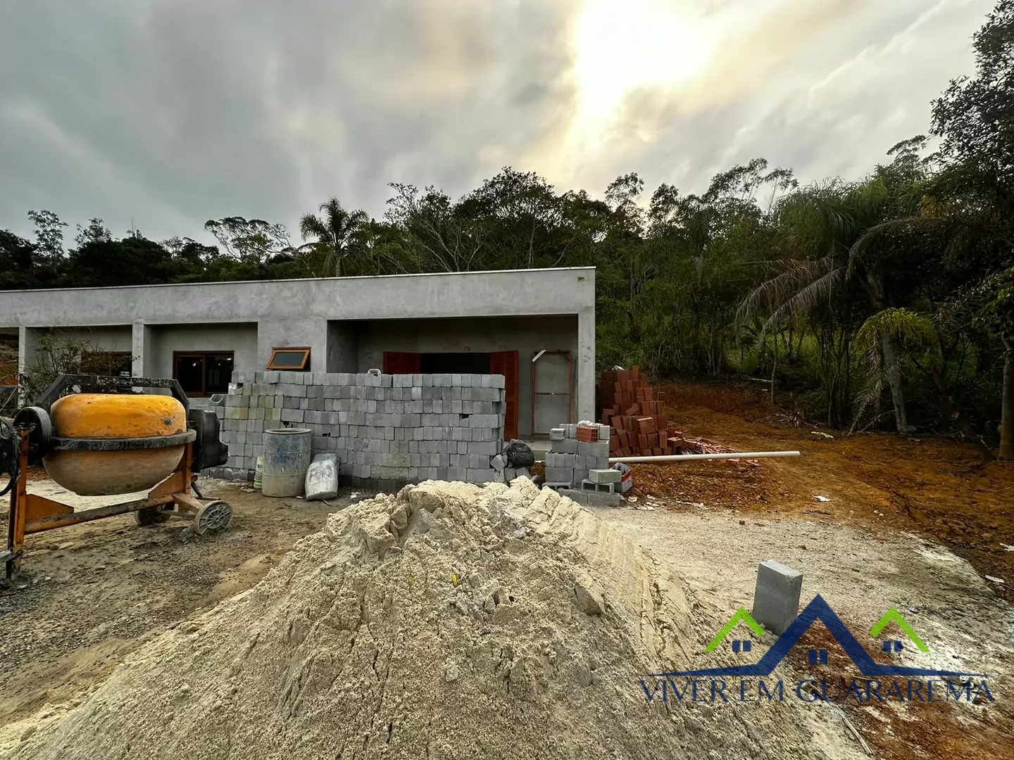 LINDA CHÁCARA COM VISTA PRIVILEGIADA EM FASE FINAL DE ACABAMENTO — Miniatura 17