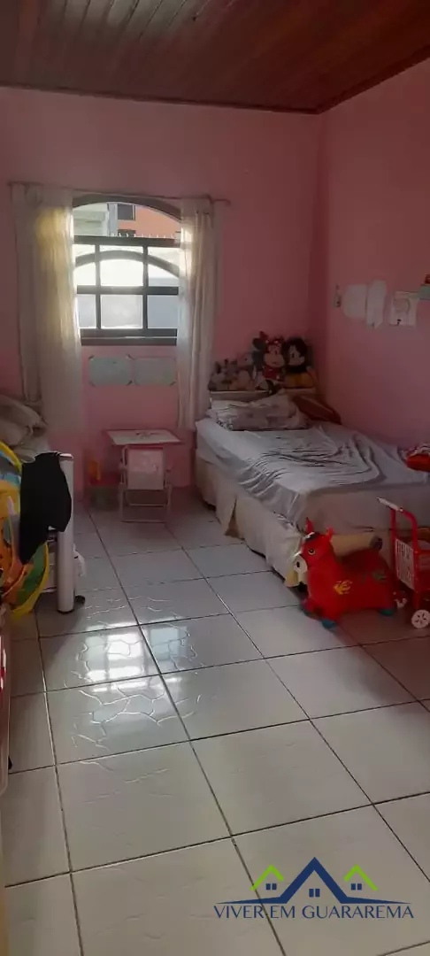 3 CASAS NO MESMO TERRENO NO CENTRO DE GUARAREMA — Miniatura 20