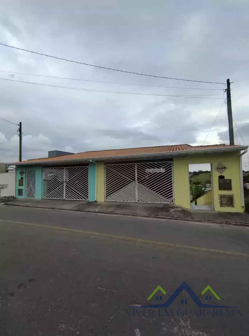OPORTUNIDADE DE INVESTIMENTO! 4 CASAS À VENDA NO BAIRRO PARATEÍ