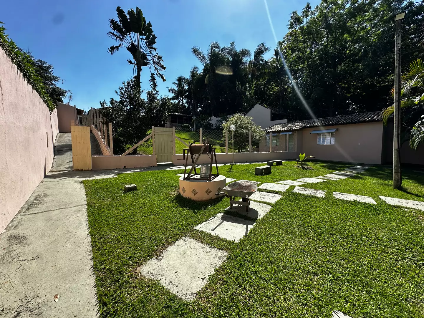 CHÁCARA BEIRA RIO À VENDA LOCALIZADA NO CENTRO DE GUARAREMA — Miniatura 41