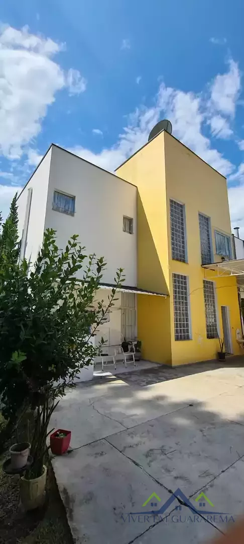 CASA À VENDA NO CONDOMÍNIO ALPES