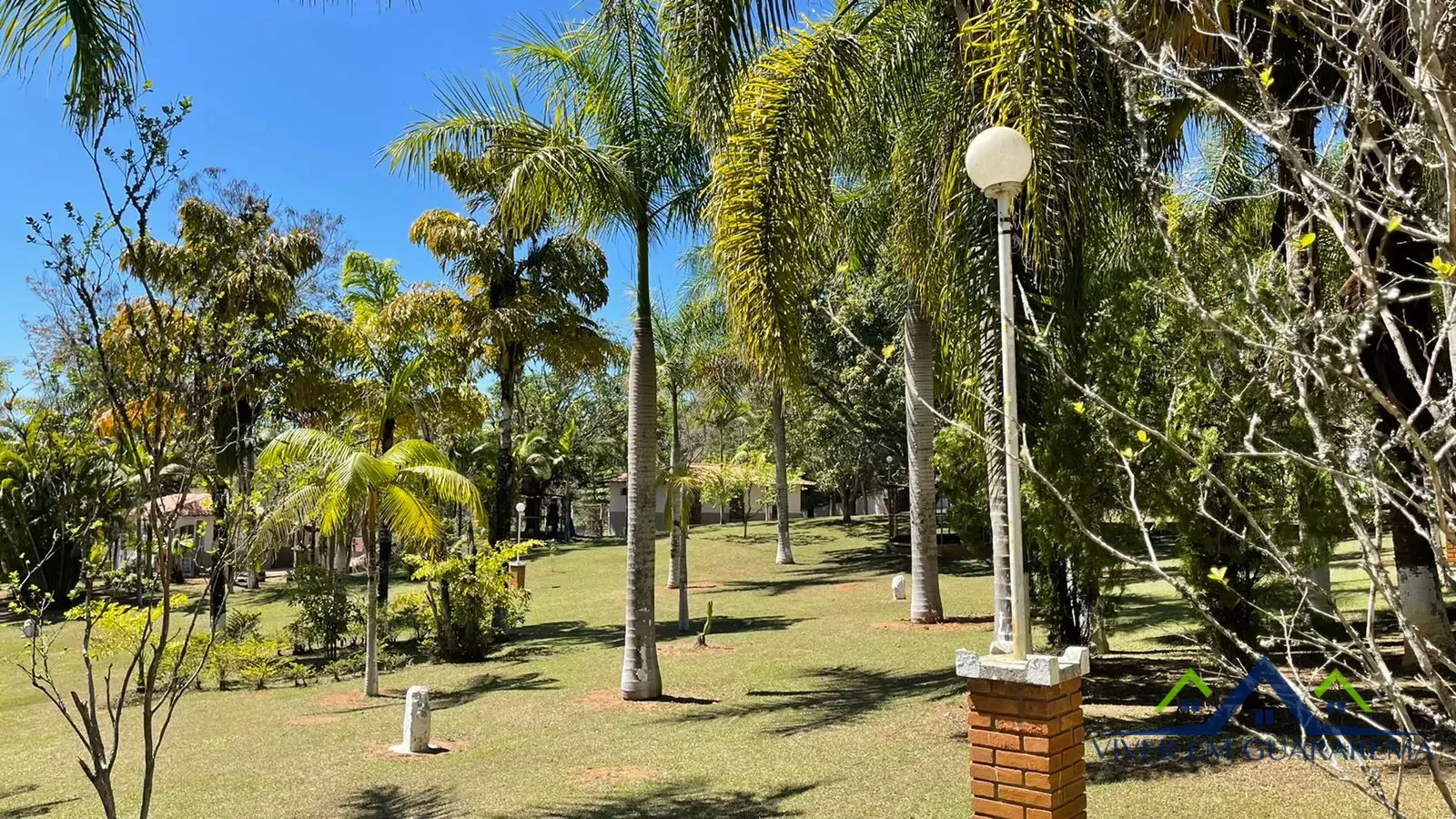 BELÍSSIMA CHÁCARA À VENDA EM JACAREI — Miniatura 5
