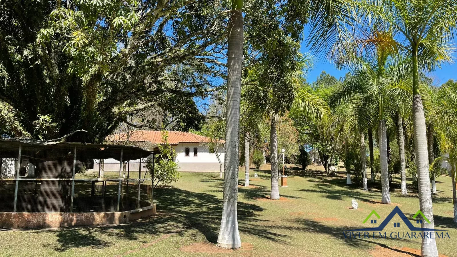 BELÍSSIMA CHÁCARA À VENDA EM JACAREI — Miniatura 7