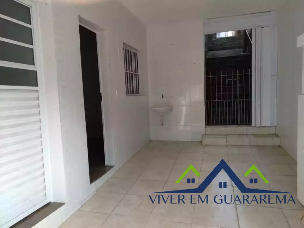 2 CASAS À VENDA NO MESMO TERRENO NO BAIRRO IPIRANGA — Miniatura 2