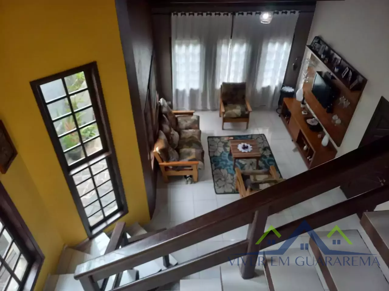 CASA EM SANTA BRANCA — Miniatura 2