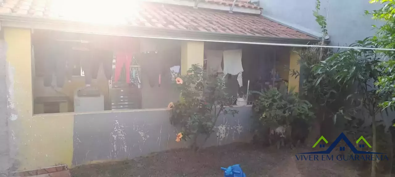 3 CASAS NO MESMO TERRENO NO CENTRO DE GUARAREMA — Miniatura 12