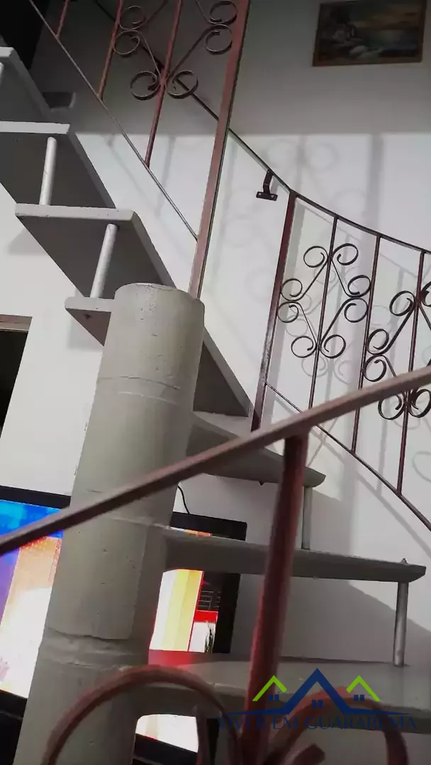 CASA À VENDA NO CENTRO DE GUARAREMA — Miniatura 7