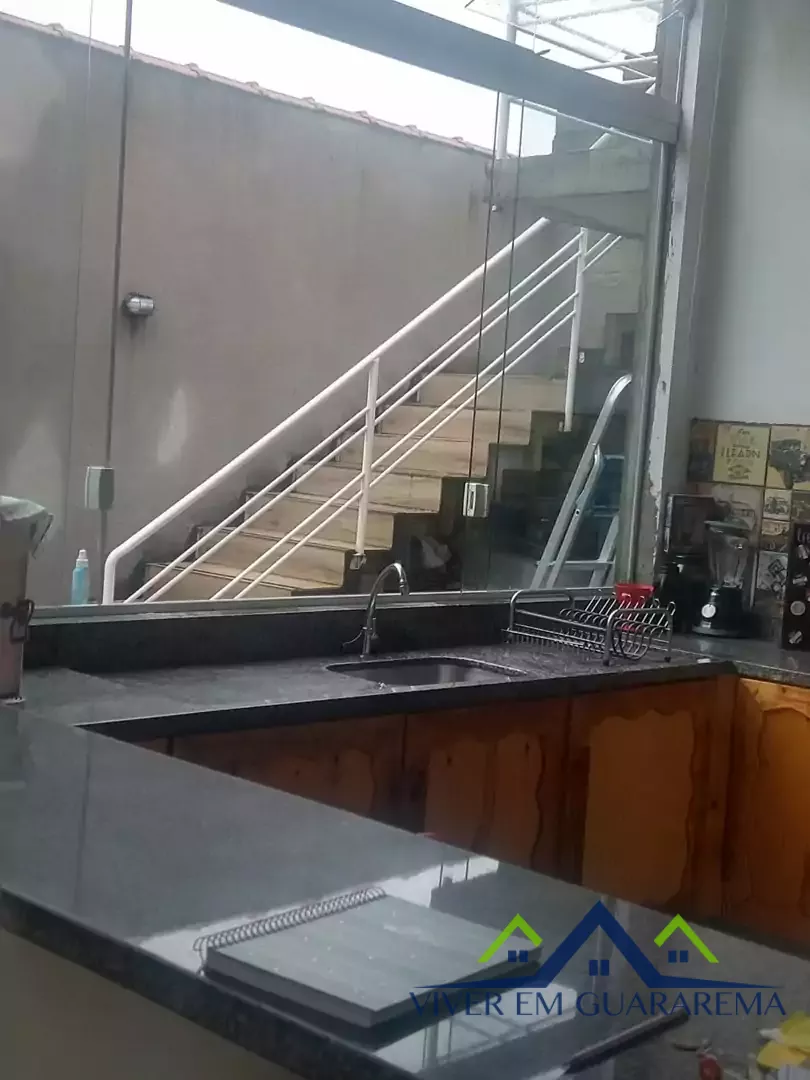 CASA COM SALÃO COMERCIAL SEMI PRONTO À VENDA NO CENTRO DA CIDADE DE GUARAREMA — Miniatura 6