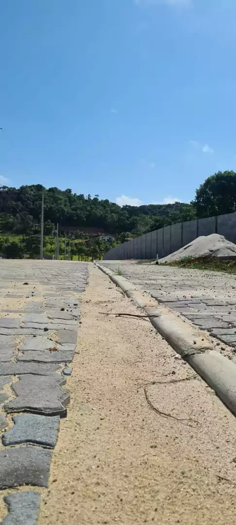 LOTES DISPONÍVEIS PARA VENDA NO CONDOMÍNIO RESIDENCIAL DA ILHA EM GUARAREMA — Miniatura 2