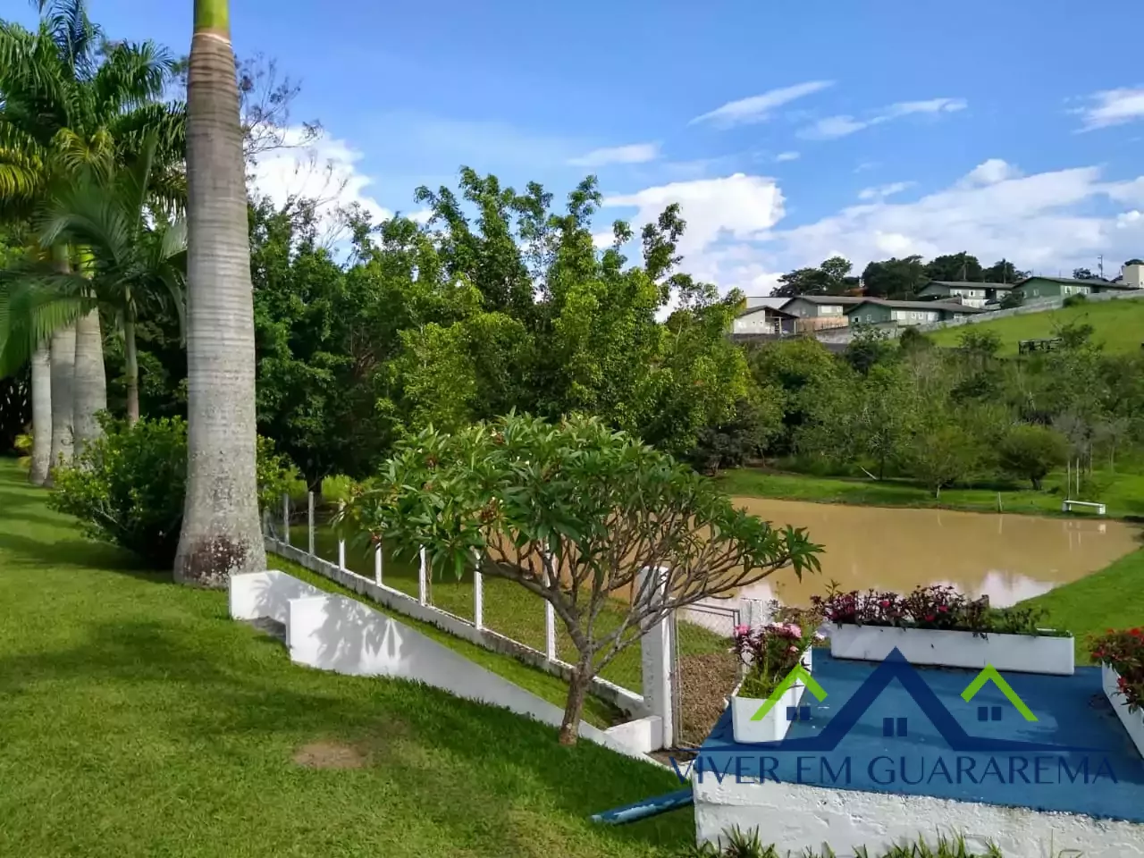 LINDA CHÁCARA EM TERRENO PLANO — Miniatura 35
