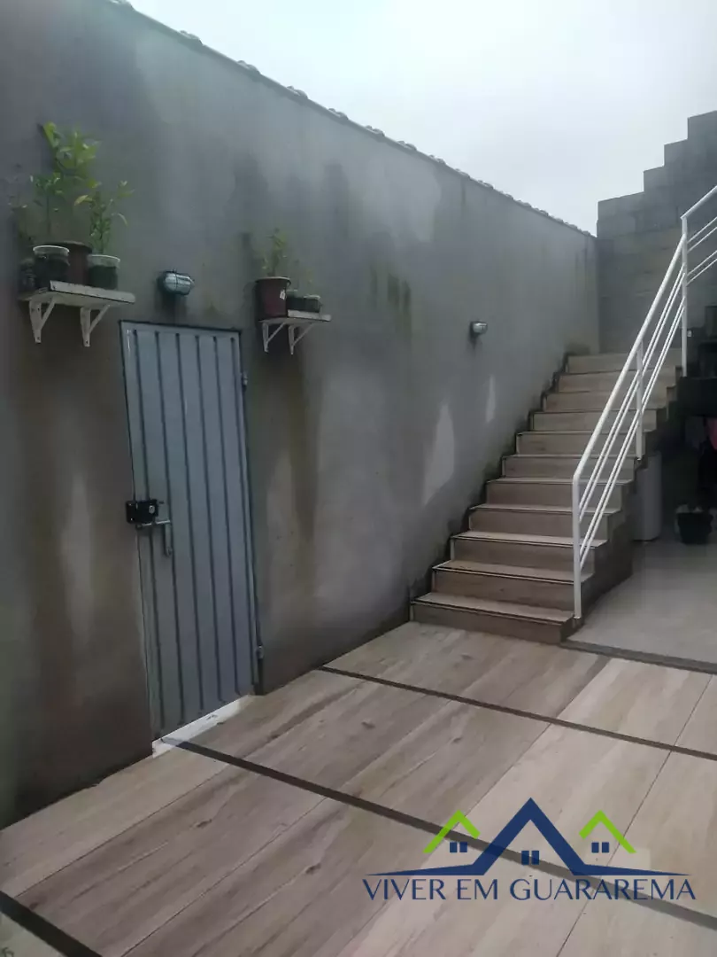 CASA COM SALÃO COMERCIAL SEMI PRONTO À VENDA NO CENTRO DA CIDADE DE GUARAREMA — Miniatura 9