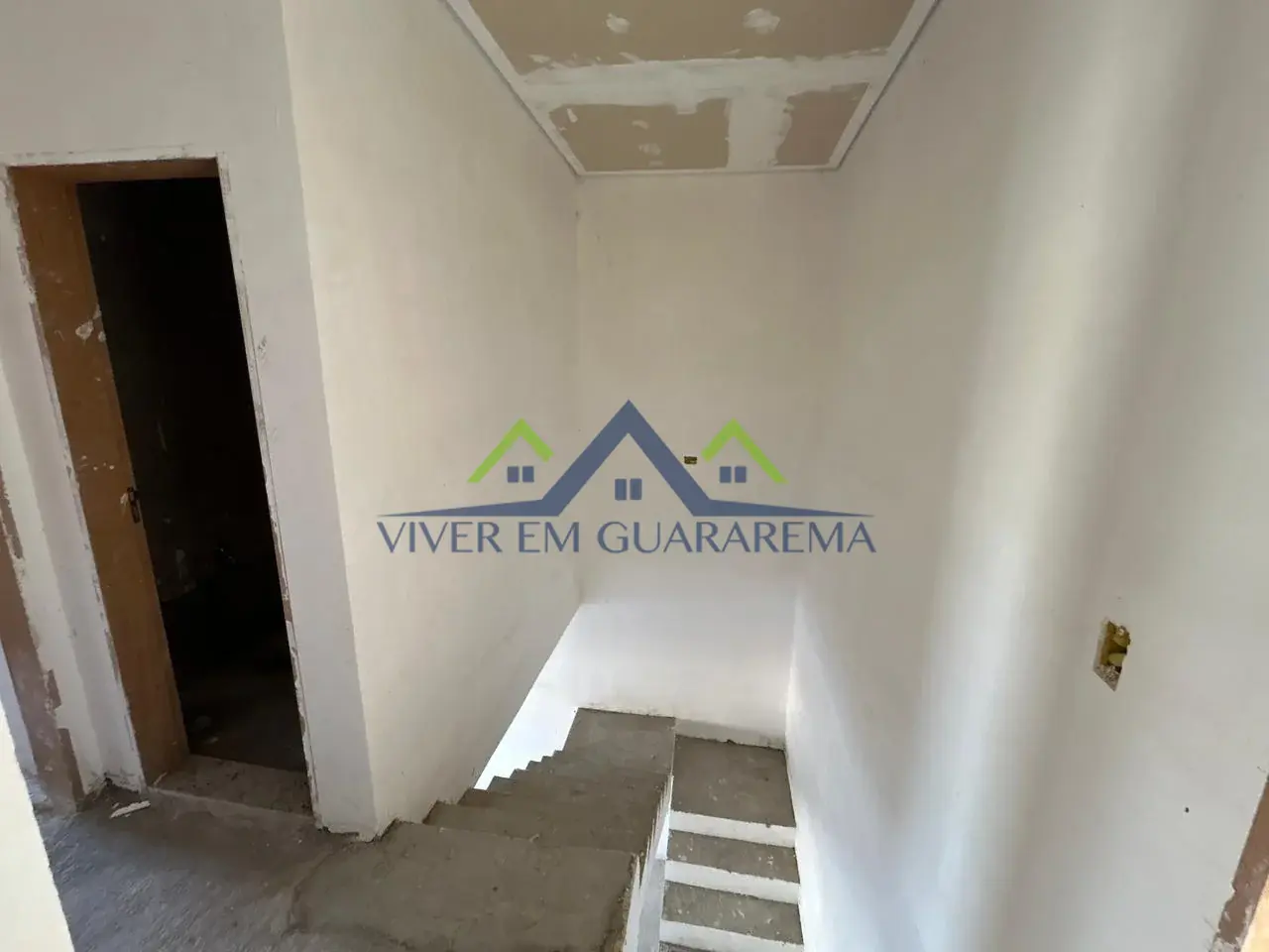 CASA EM CONDOMÍNIO PRONTA PARA RECEBER ACABAMENTO — Miniatura 11