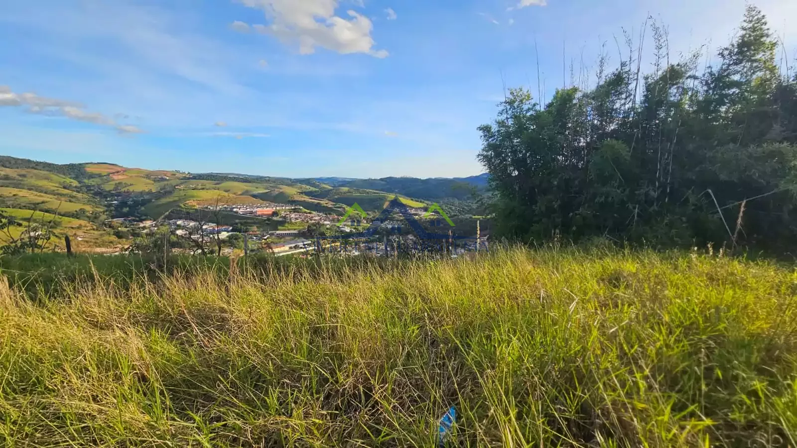 LOTE À VENDA NO BAIRRO DAJUDA — Miniatura 2