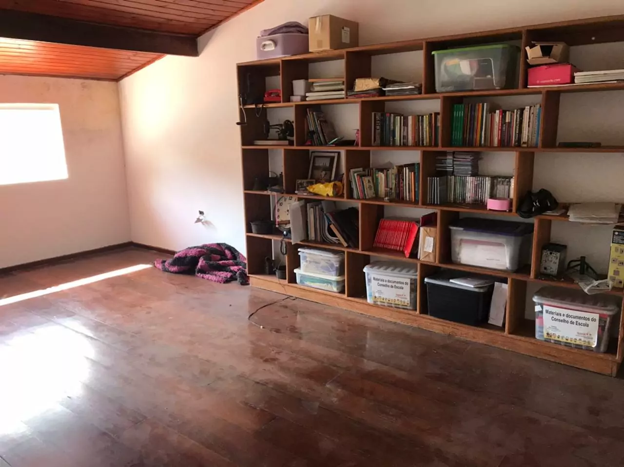 CASA NO BAIRRO VALE DOS EUCALIPTOS — Miniatura 18