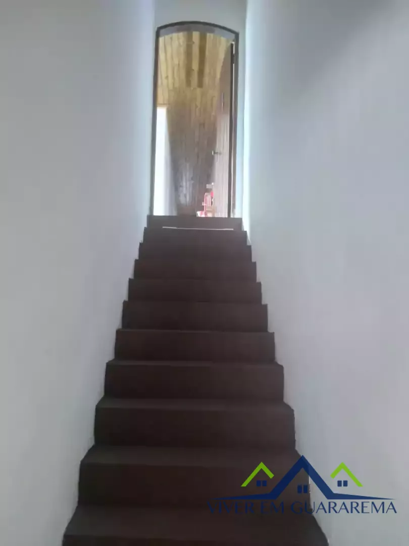 3 CASAS NO MESMO TERRENO NO CENTRO DE GUARAREMA — Miniatura 27