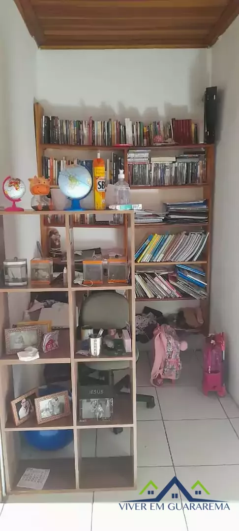 3 CASAS NO MESMO TERRENO NO CENTRO DE GUARAREMA — Miniatura 17