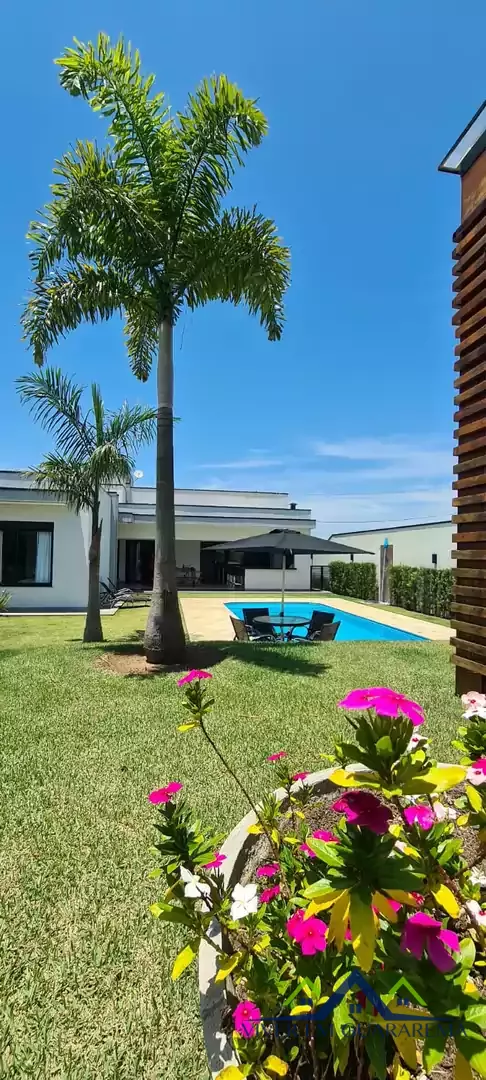 BELÍSSIMA CASA EM CONDOMINÍO FECHADO — Miniatura 20