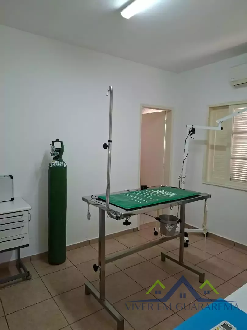 EXCELENTE CASA TÉRREA NO CORAÇÃO DA CIDADE — Miniatura 6