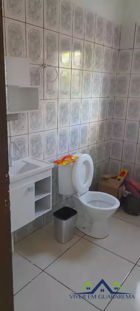 3 CASAS NO MESMO TERRENO NO CENTRO DE GUARAREMA — Miniatura 15