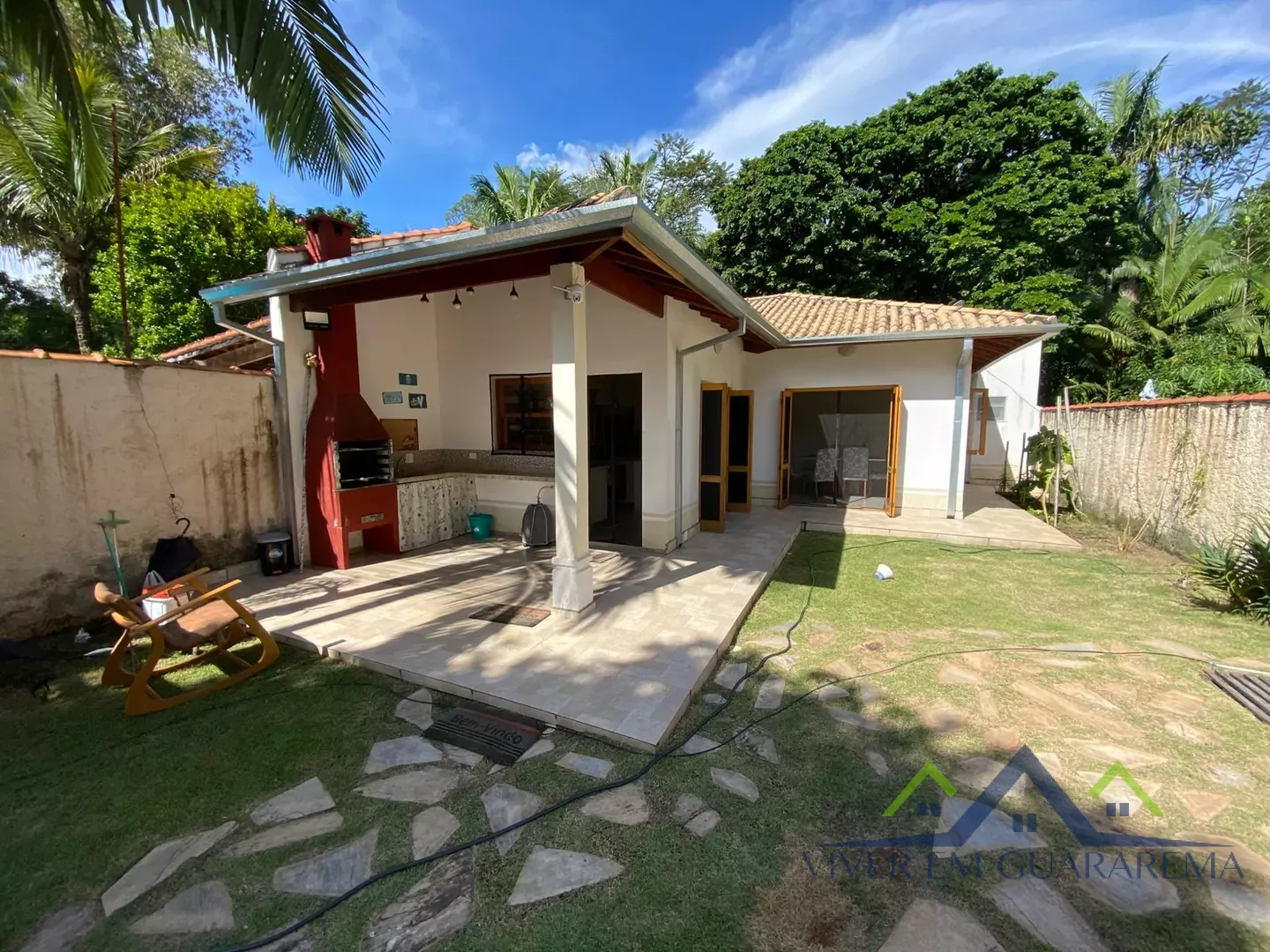CASA À VENDA NO JARDIM ITAPEMA
