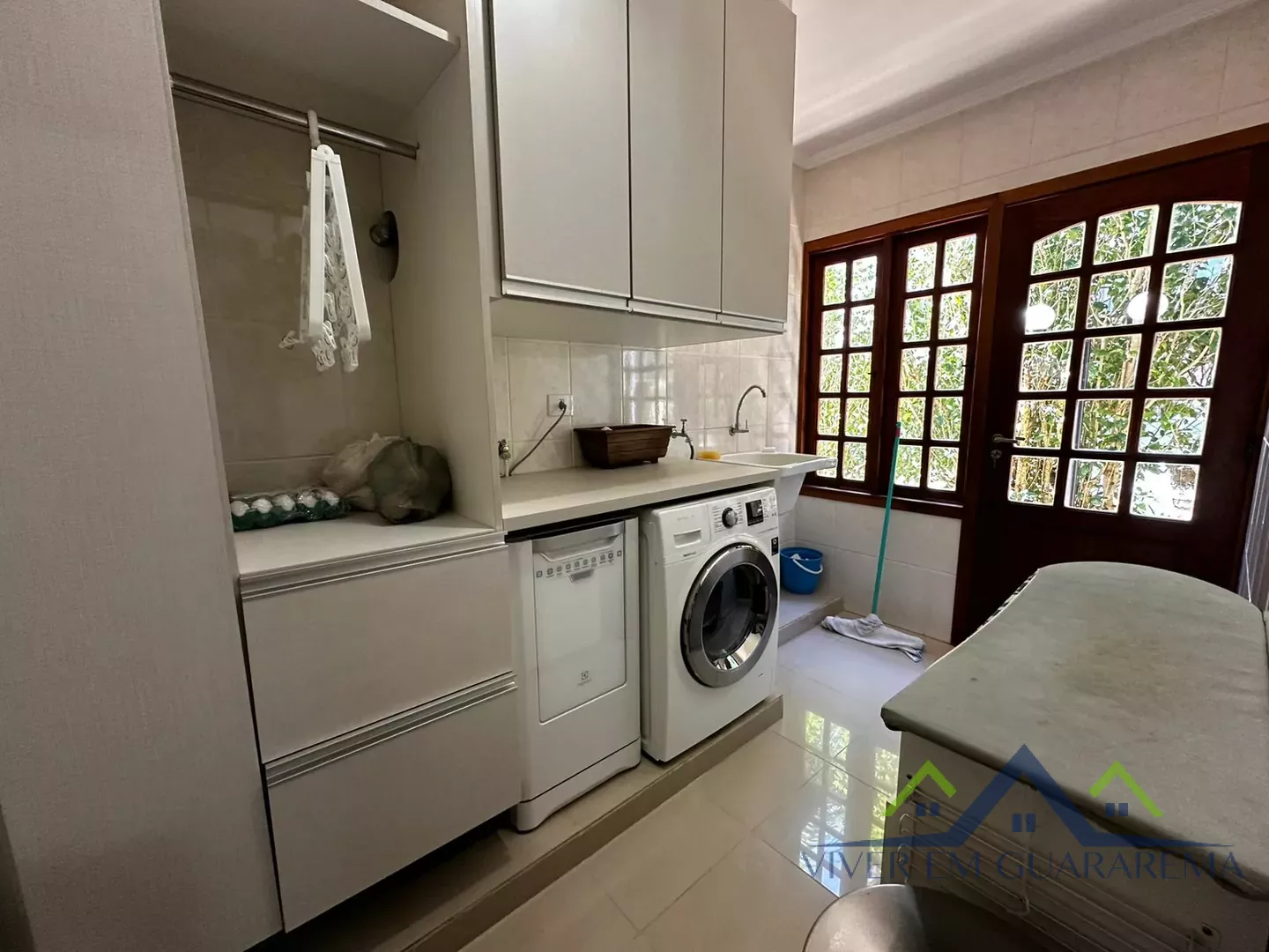 CASA ESPETACULAR EM CONDOMÍNIO DE ALTO PADRÃO — Miniatura 23