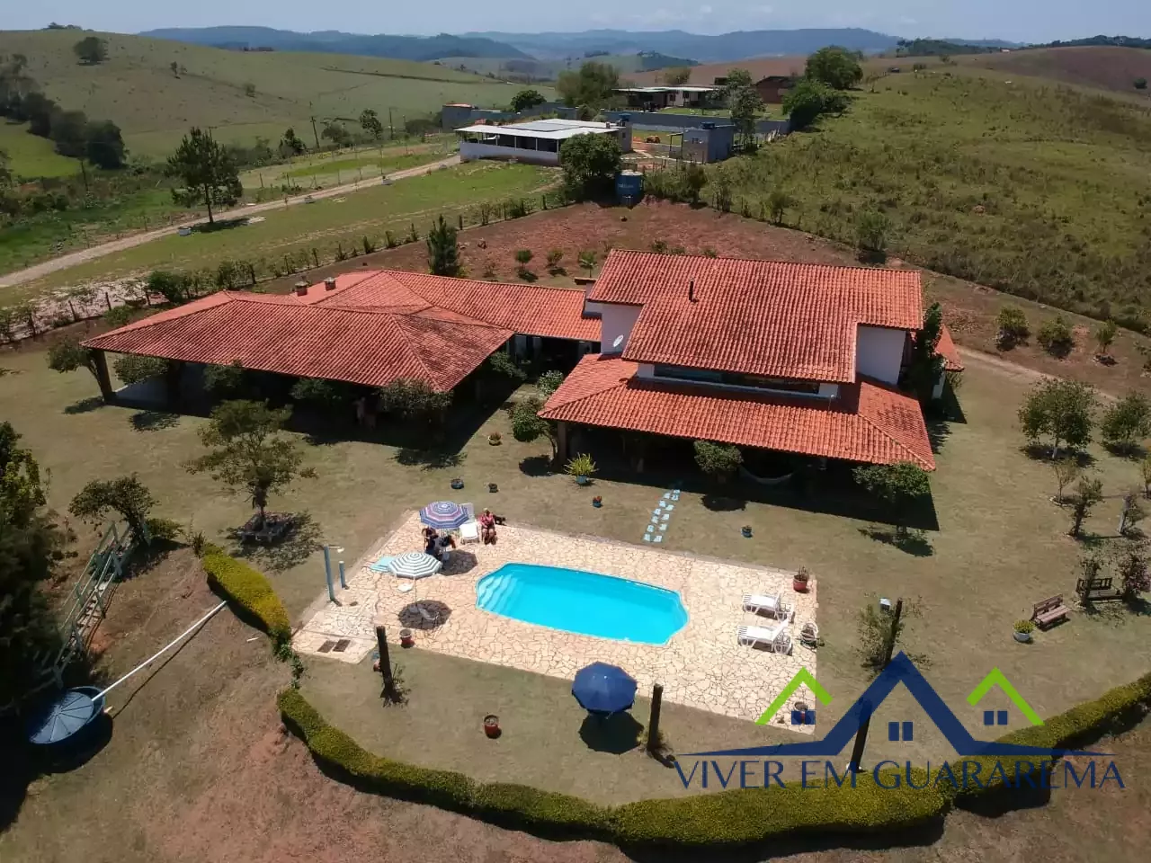LINDO SÍTIO DE 1 ALQUEIRES PRONTO PARA MORAR
