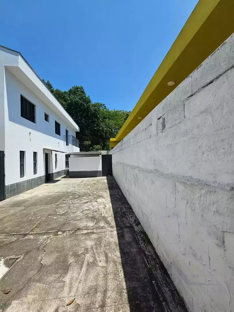 PRÉDIO COM PONTO COMERCIAL, CASA + EDÍCULA — Miniatura 19