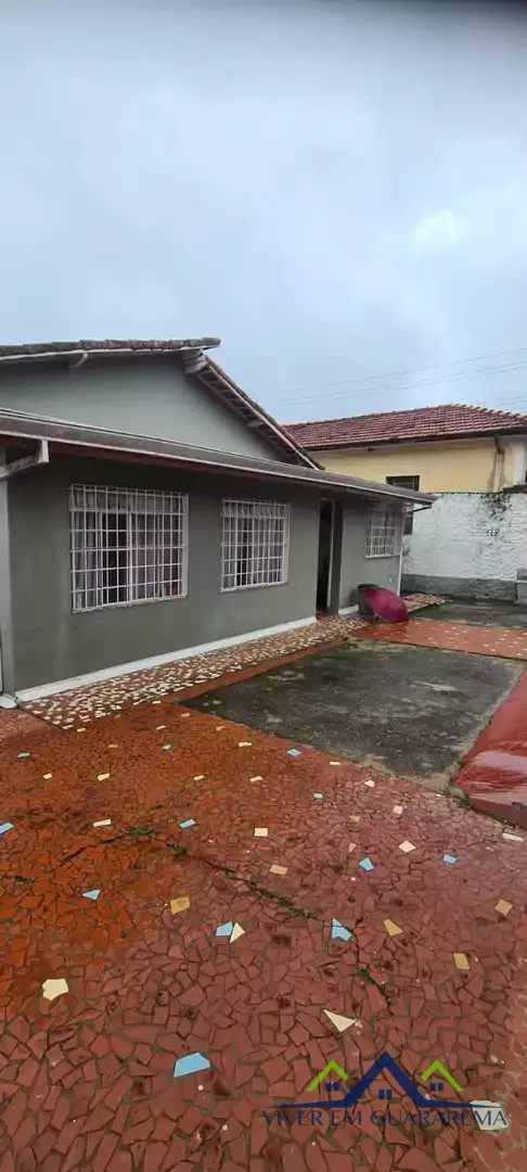 CASA TÉRREA PARA VENDA NO CENTRO