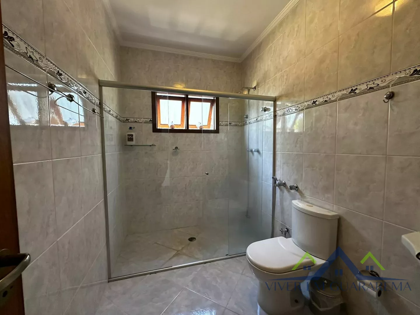 CASA ESPETACULAR EM CONDOMÍNIO DE ALTO PADRÃO — Miniatura 15