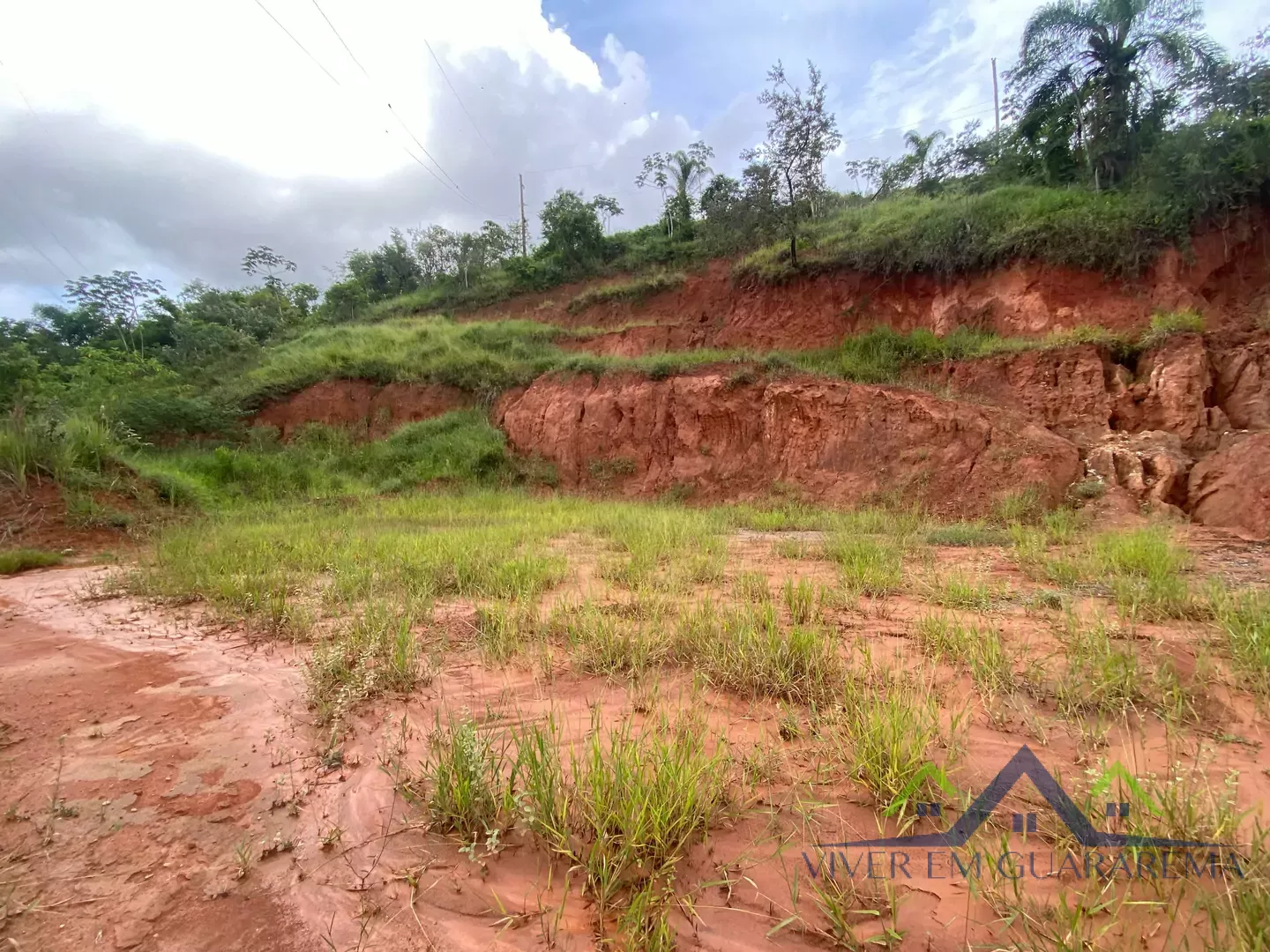 TERRENO À VENDA NO SÍTIO DOS QUINZE