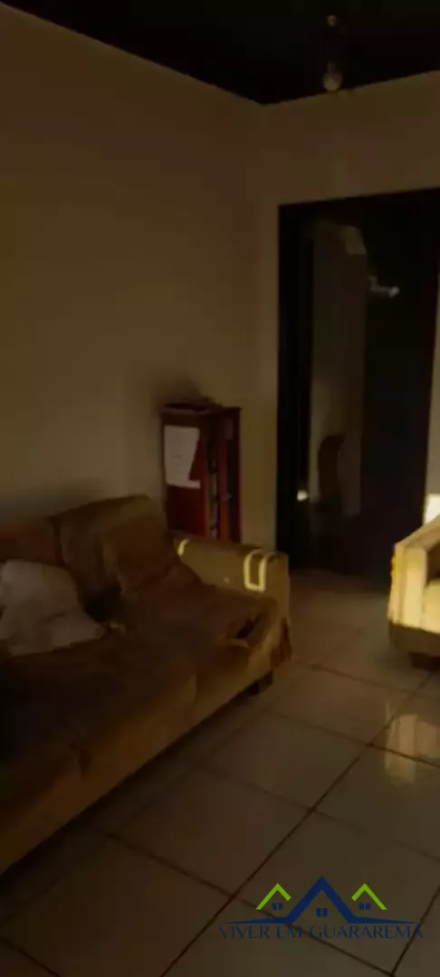 3 CASAS NO MESMO TERRENO NO CENTRO DE GUARAREMA — Miniatura 21
