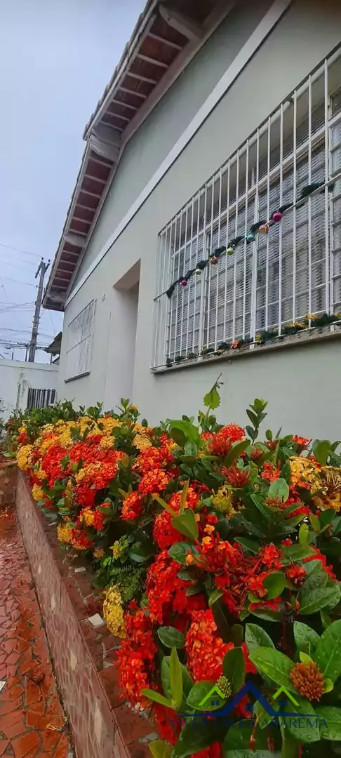 CASA TÉRREA PARA VENDA NO CENTRO — Miniatura 2
