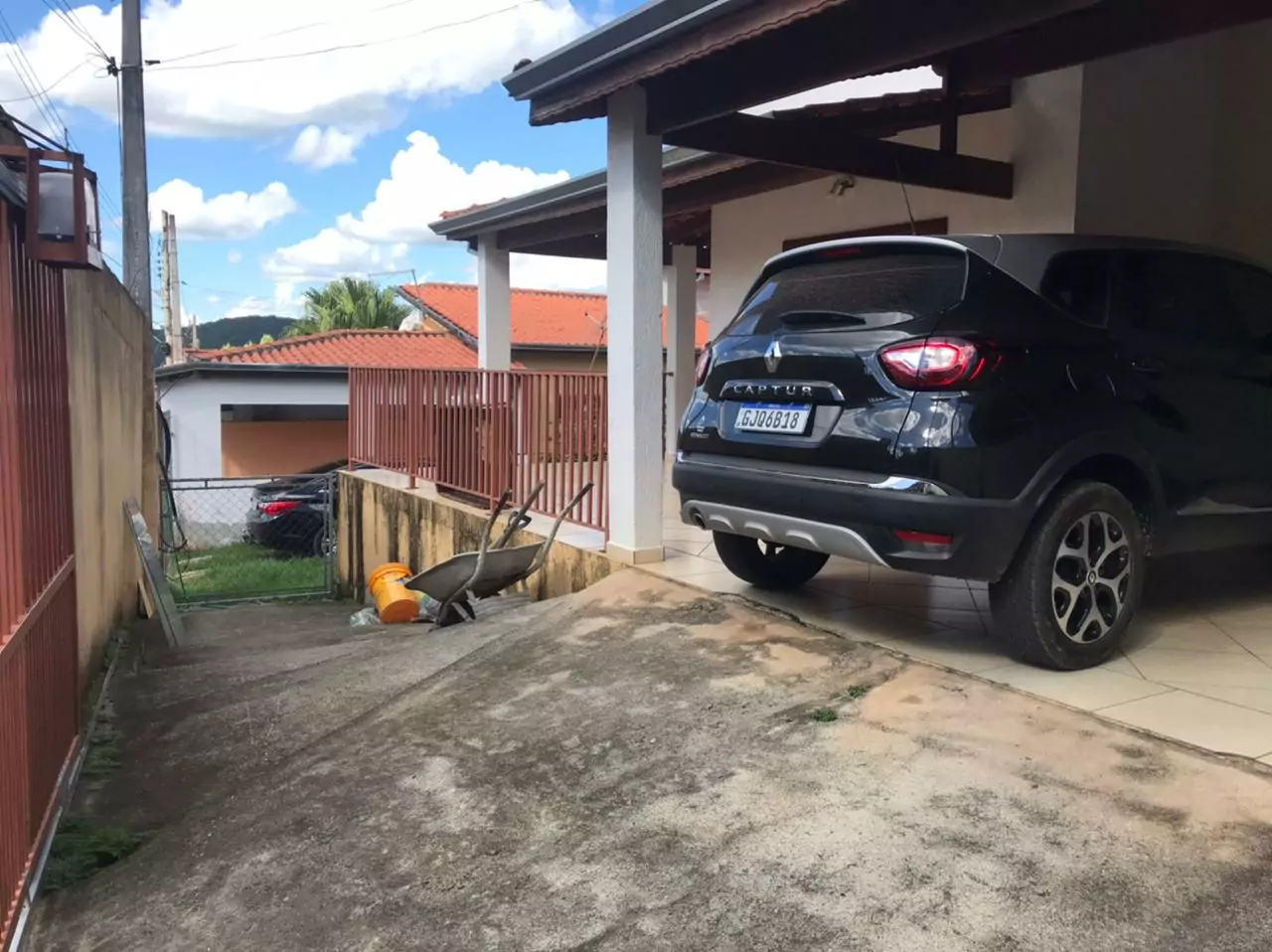 CASA NO BAIRRO VALE DOS EUCALIPTOS — Miniatura 2