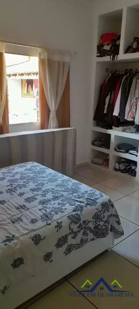 3 CASAS NO MESMO TERRENO NO CENTRO DE GUARAREMA — Miniatura 9
